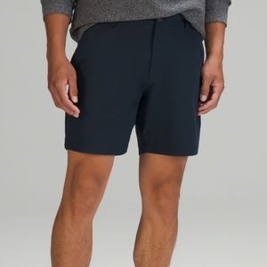 NWT Lululemon Commission Classic-Fit Shorts 7" Warpstreme, Size 33, Black